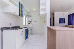 Image 21 - 295070