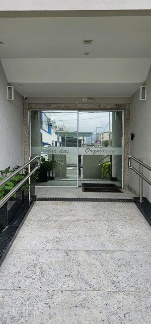 Image 18 - 295217