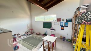 Image 33 - 295278