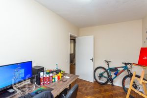 Image 10 - 295313