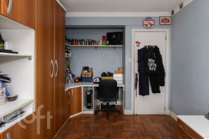 Image 17 - 295364
