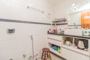 Image 21 - 295468