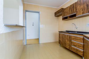Image 11 - 295501