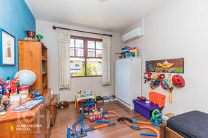 Image 10 - 295513