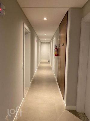 Image 23 - 295551