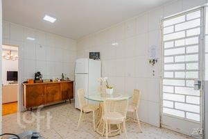 Image 19 - 295564