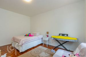 Image 25 - 295564