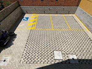 Image 7 - 295593