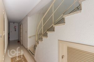Image 20 - 295619
