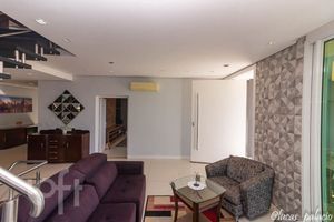 Image 68 - 295621