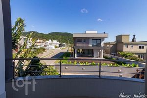 Image 64 - 295621