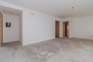 Image 4 - 295632