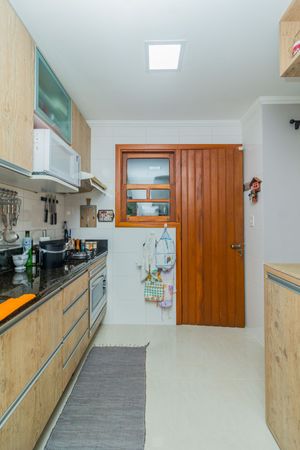 Image 10 - 295665