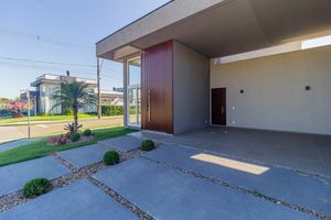 Image 33 - 295672