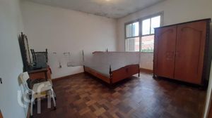 Image 13 - 295677