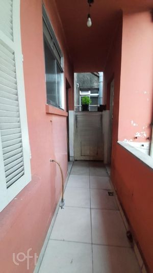 Image 28 - 295677