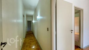 Image 23 - 295703