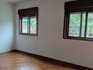 Image 7 - 295731