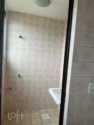 Image 11 - 295740