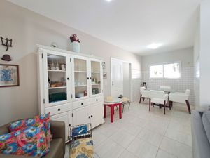 Image 3 - 295756