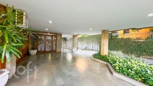 Image 29 - 295857