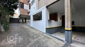Image 26 - 295857