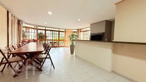 Image 33 - 295857