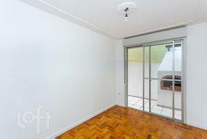 Image 35 - 295944