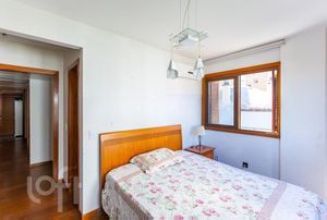 Image 19 - 295964