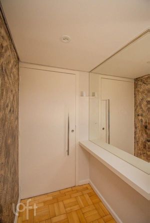 Image 14 - 295971