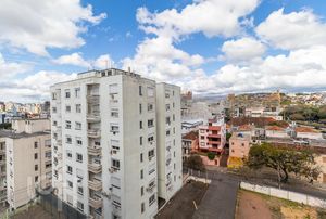 Image 19 - 296001