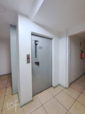 Image 16 - 296003