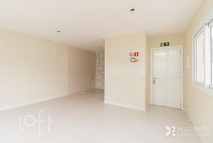 Image 29 - 296022