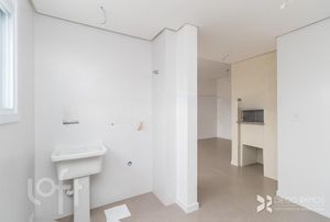Image 15 - 296022