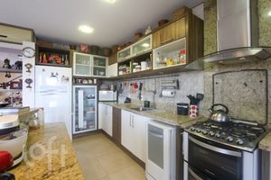 Image 26 - 296058