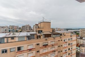Image 18 - 296062