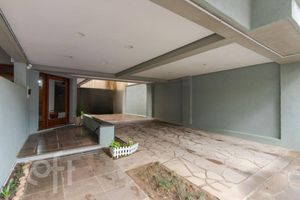 Image 19 - 296165