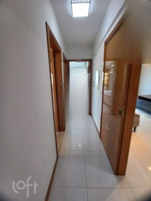 Image 10 - 296933