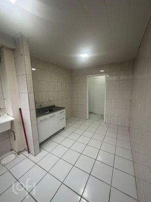 Image 20 - 296944