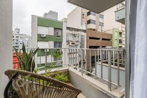 Image 19 - 297136