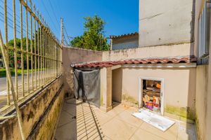 Image 38 - 297350