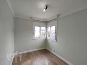 Image 17 - 297451
