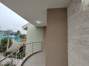 Image 28 - 297451