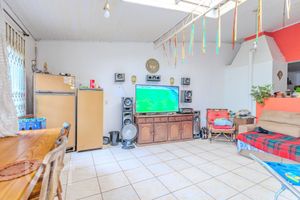 Image 21 - 297517