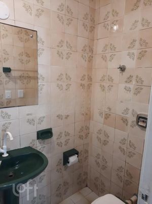 Image 4 - 297547