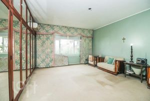 Image 37 - 297549