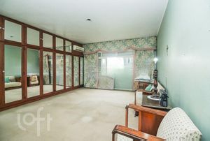 Image 34 - 297549