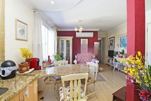 Image 19 - 297551