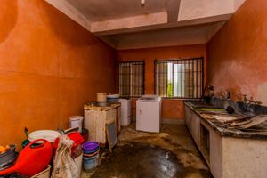 Image 30 - 297565