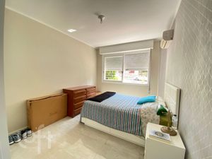 Image 10 - 297668